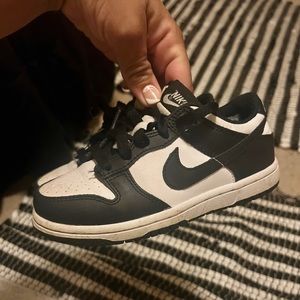Kids black and white Nike dunks size 12
